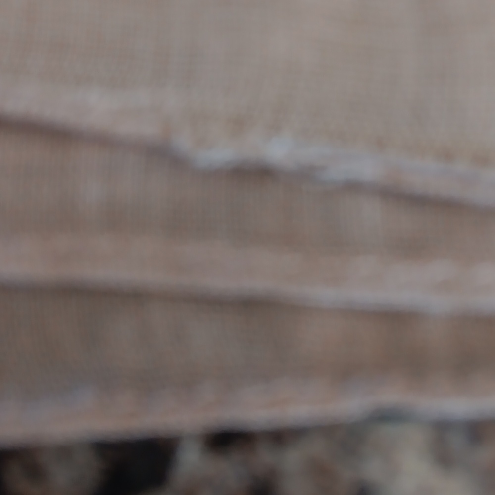 Beige & solid white scarf - Picture 4 of 5